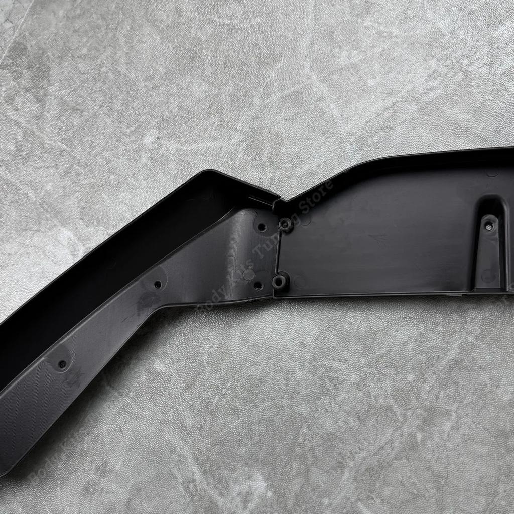 Labbro Paraurti Anteriore Stile Maxton Per Ford Focus Mk4 ST ST-Line 2019-2025 Diffusore Spoiler Esterno Canard Splitter Kit Carrozzeria Personalizzati