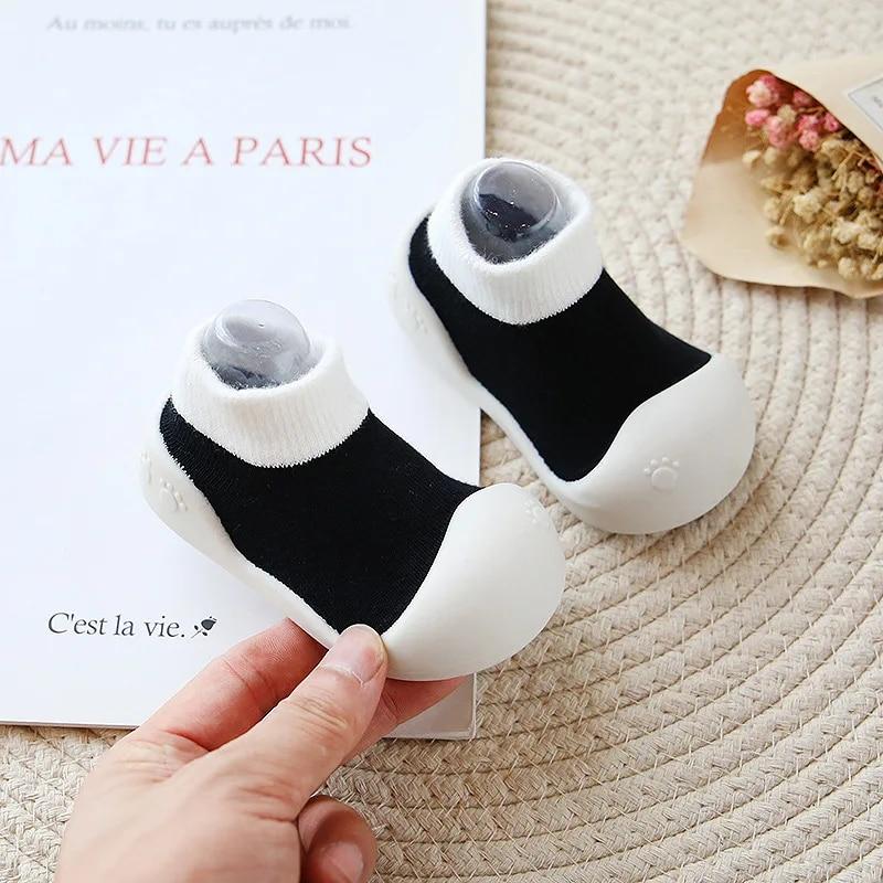 Simpatici Calzini Scarpe da Bambino Neonato Abbinamento Colori Simpatiche Scarpe da Bambino Scarpe da Bambola Suola Morbida Bambino Sneaker da Pavimento per Primi Passi Bambina
