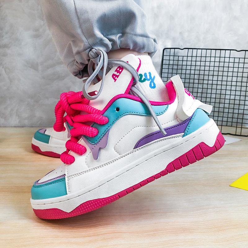 New Versatile Couple Men's and Women's Skateboarding Shoes College Style Super Hot Student Casual Shoes Women's Sports Shoes