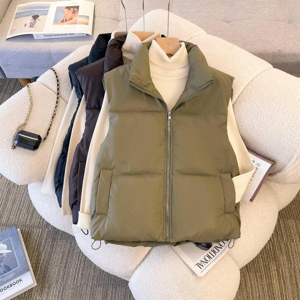 Plus-Size Women's Slimming Cotton Vest - Autumn/Winter Fashion, Versatile Sleeveless Outerwear.