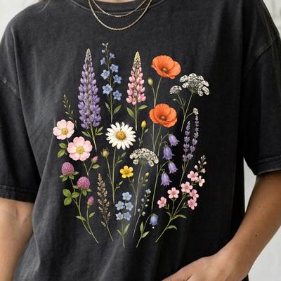 Comfort Colors T-Shirt Wildblumenhemd Botanisches Florales Tee Cottagecore Wiesenblumen Grafik