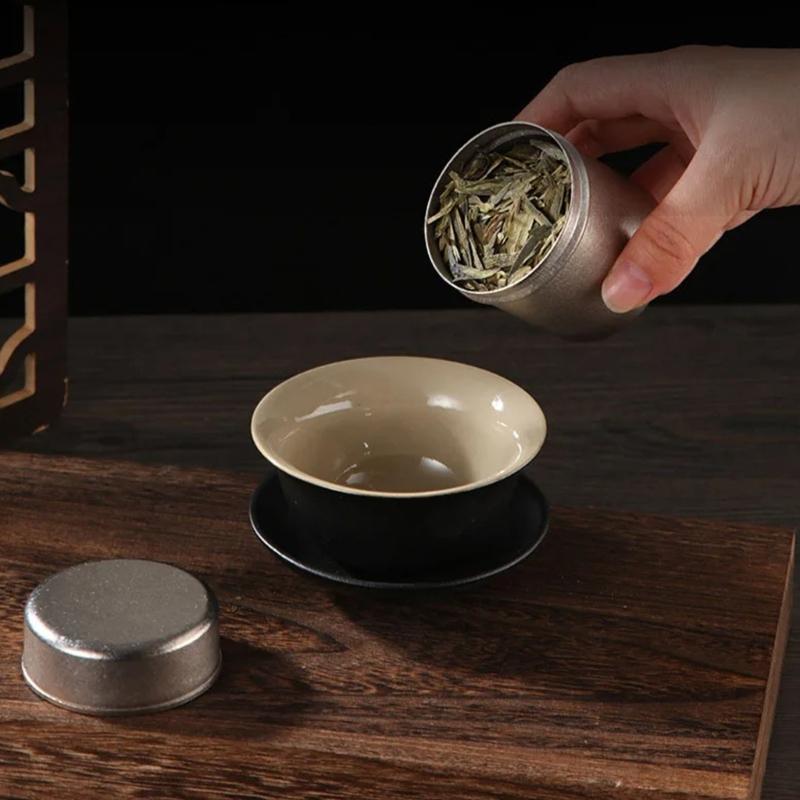 Portable Metal Powder Canister 120ml Moisture Proof Kitchens Spices Storage Containers For Camping Hiking
