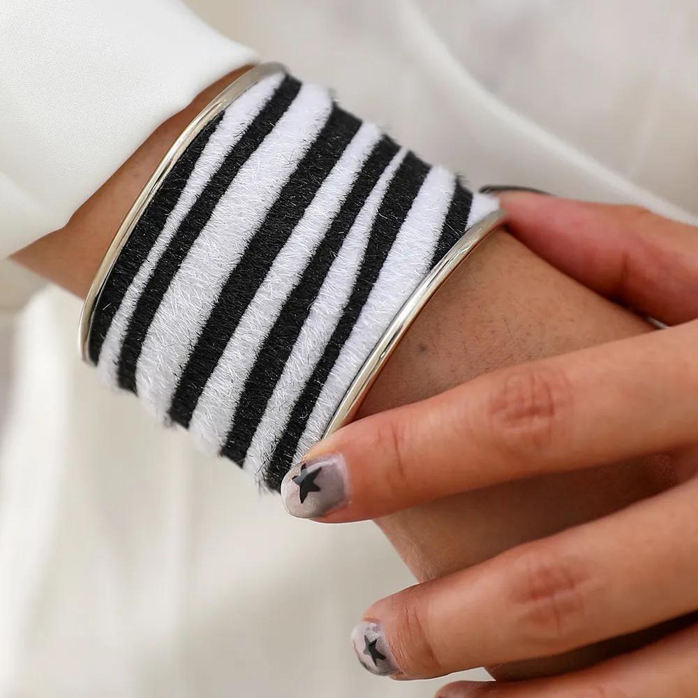 

Chunky Gold Cuff Bracelets For Women,Gold Open Wide Cuff Bangle Trendy Minimalist Statement Bangle Bracelets Jewelry One Size