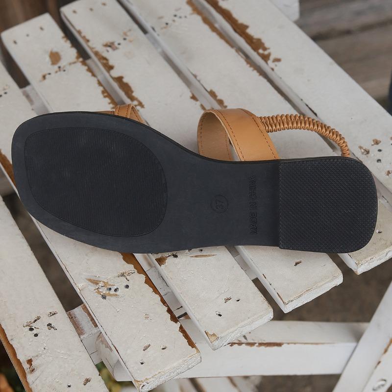Flat-bottomed Sandals and Slippers Women 2025 Retro Casual All-match Beach Fashion Roman Sandals and Slippers Women's Trend
