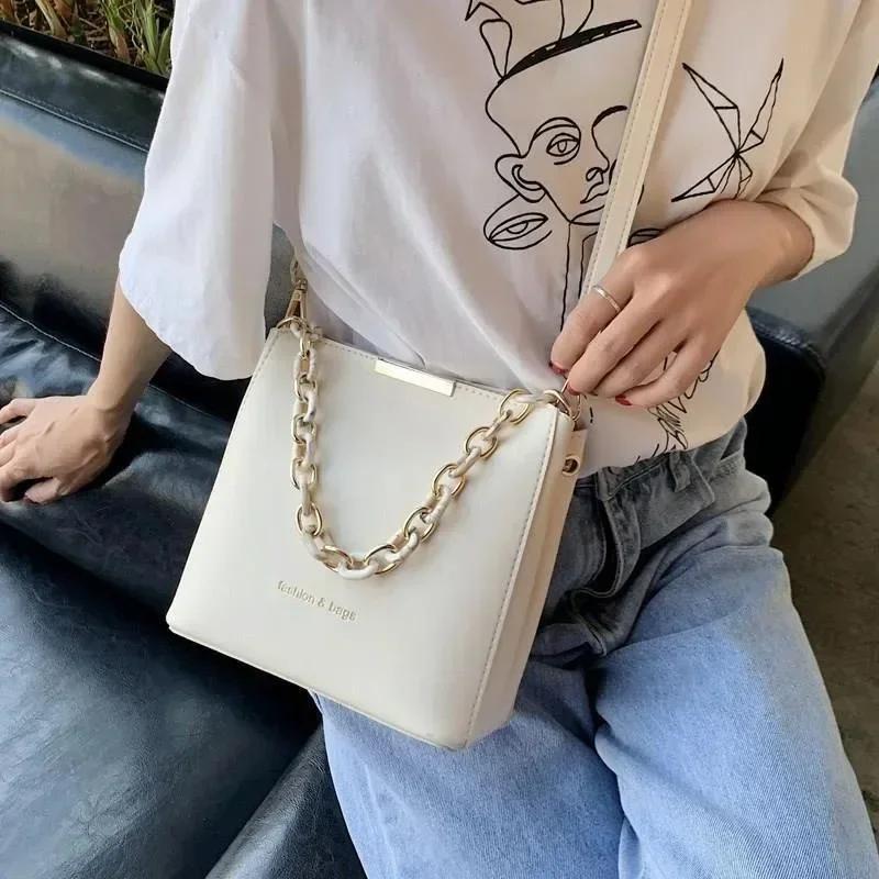 Solid PU Leather Bucket Bag for Women Crossbody Bag Simple Versatile Wallet for Small Changes New Summer Fashion Trend