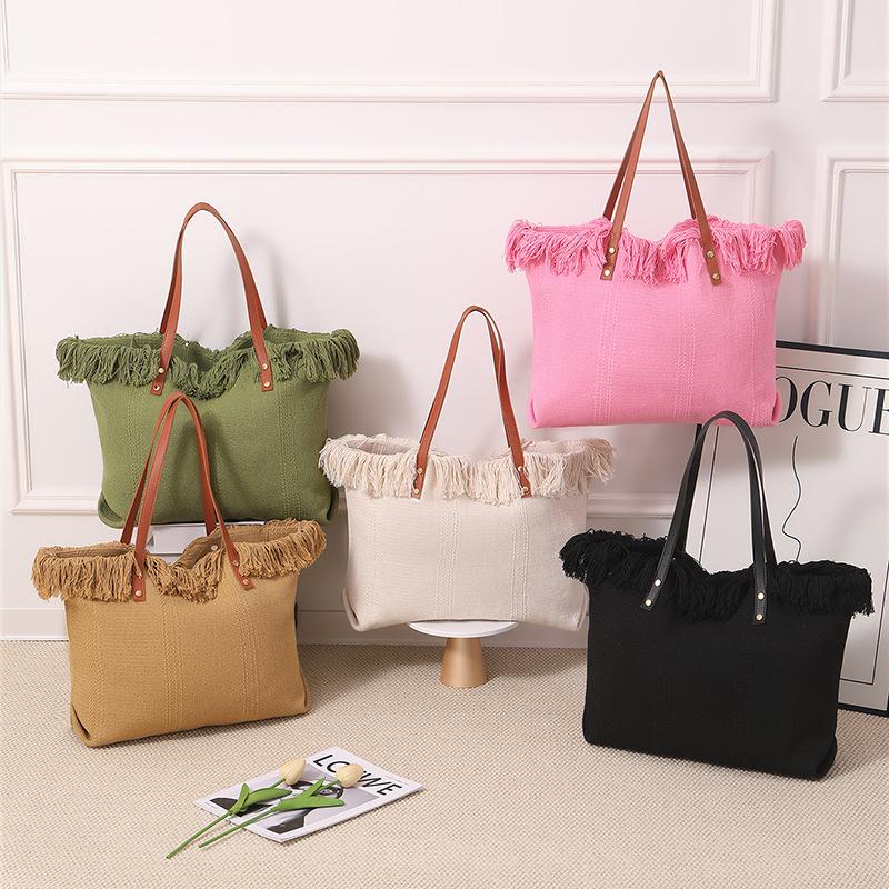 Tassel Tote Bag Large Capacity Simple Portable Shoulder Canvas Bag Student Commuter Woven Beach Bag