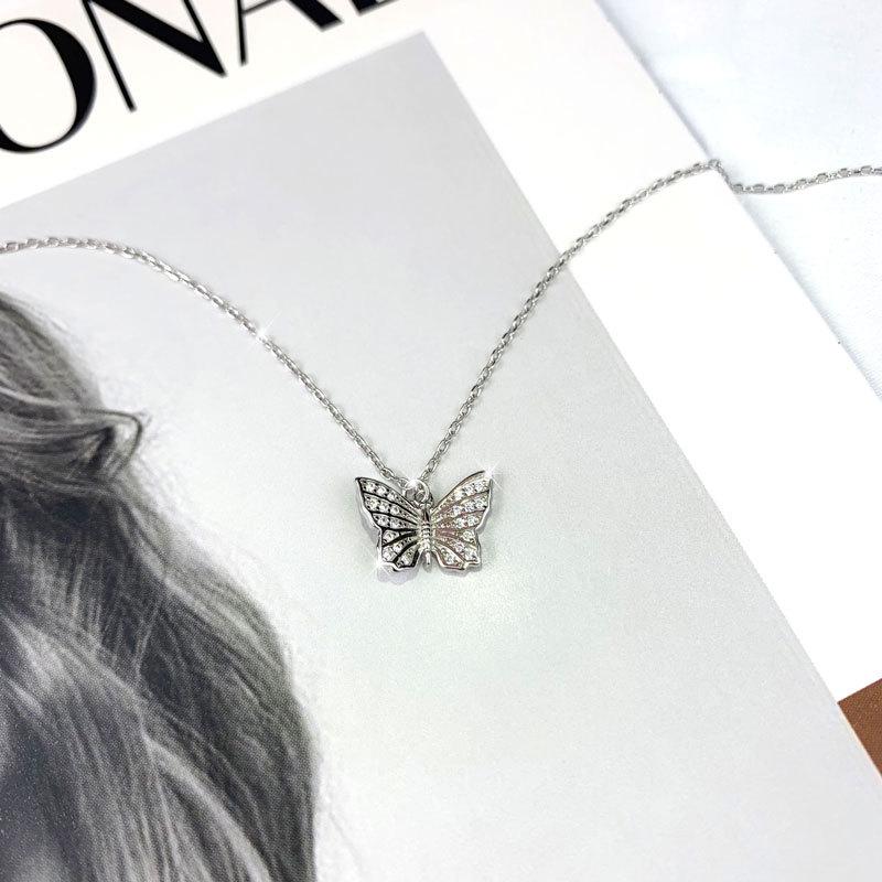 Butterfly Necklace for Women, Simple Temperament for Students, Versatile Necklace for Women, Short Collarbone Chain for Women