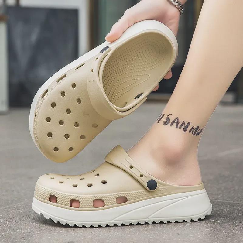 Męskie transgraniczne antypoślizgowe sandały z zakrytymi palcami z grubą miękką podeszwą na lato do użytku na zewnątrz i na plaży.