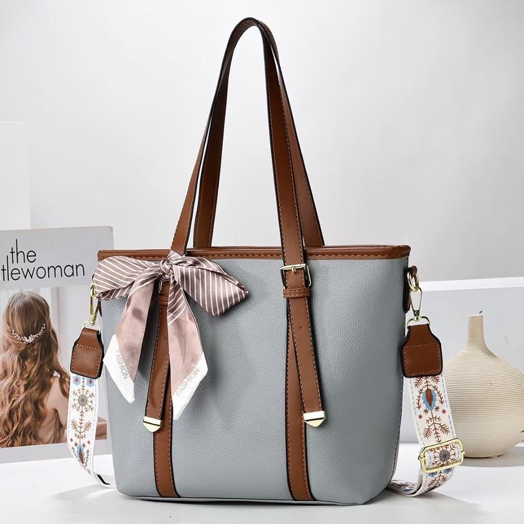 Elegant Pu Material Bucket Bag With Zipper Closure Soft Casual Handbag Options