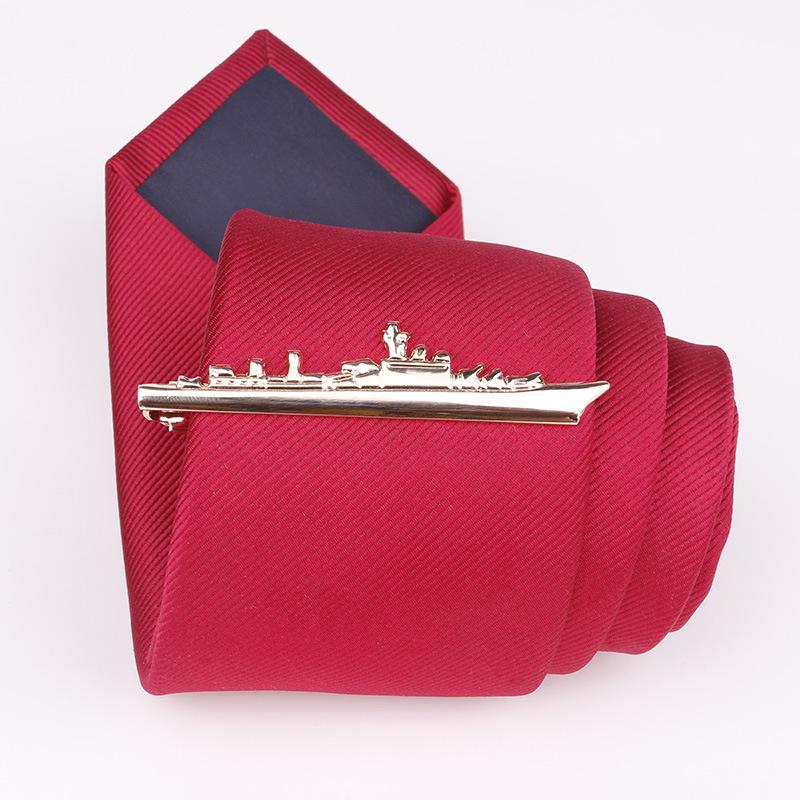 Модная мужская подходящая одежда в мультяшном стиле — фото 12