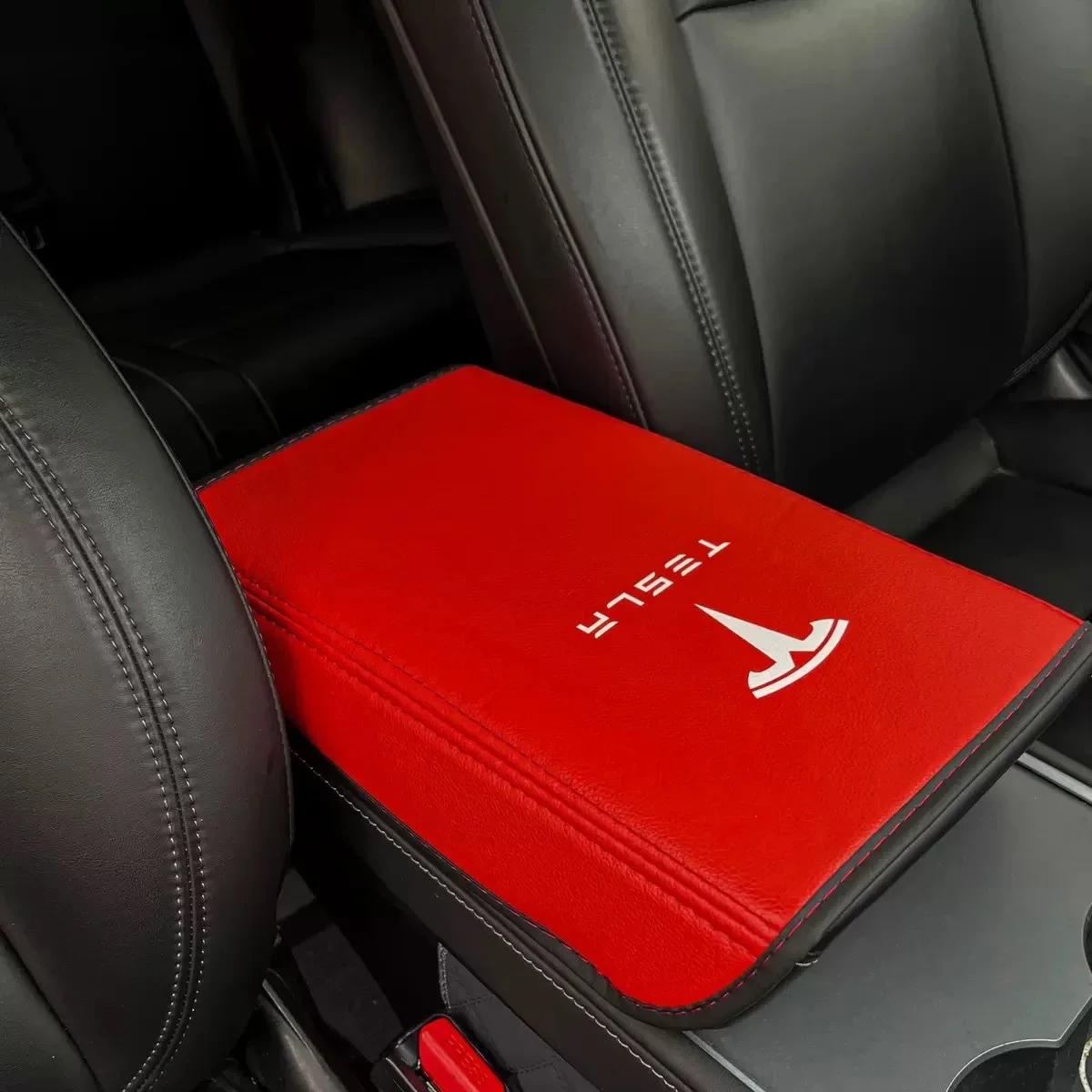 

Car Sticker 2025 Hot Car Center Console Cover Leather Armrest Mat Arm Storage Box Mat For Tesla ModelS X 3 Y 2017 Personalized R червоний