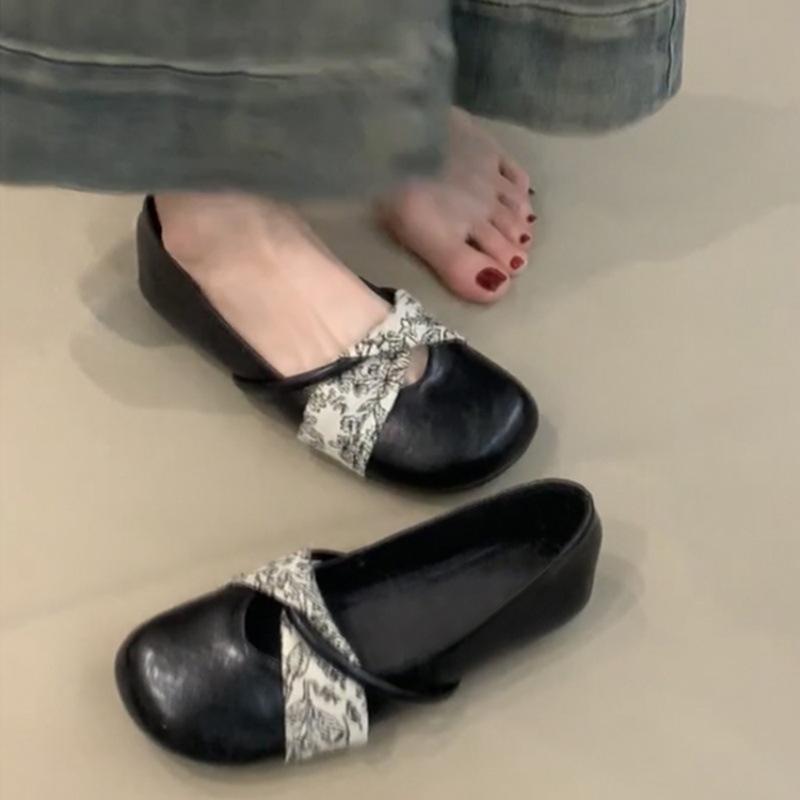 

Guttega~ Soft leather French flat-bottomed bow light-mouth single shoes women s retro one-pedal Mary Jane grandma shoes 35