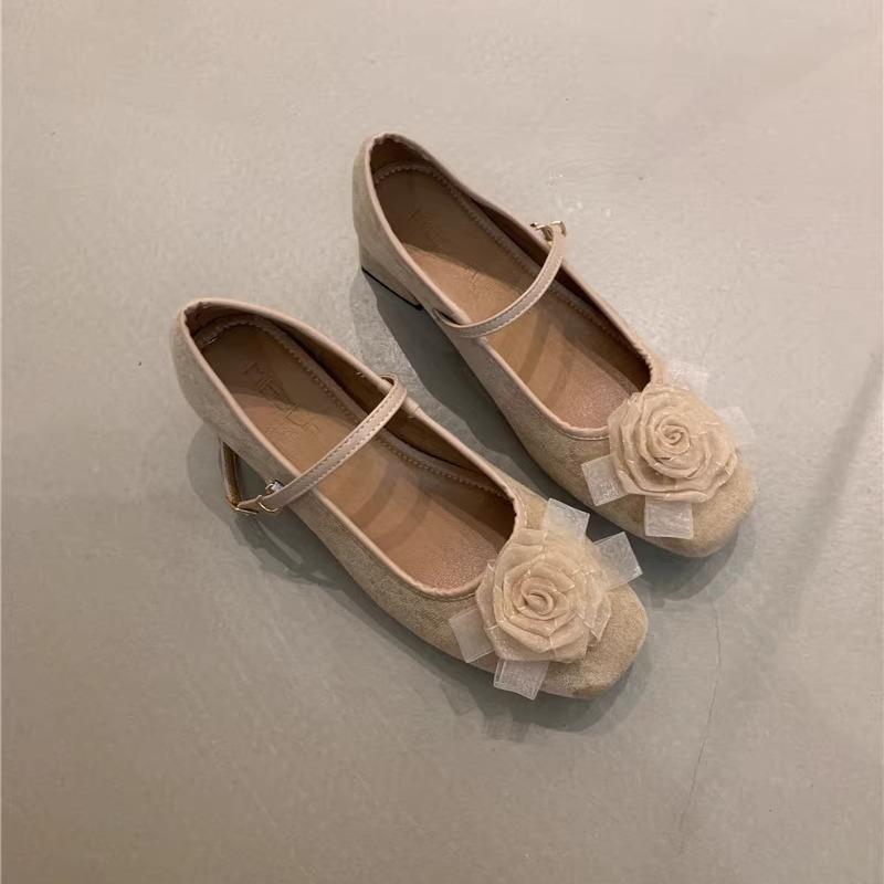 2025 spring and autumn new fashion versatile new Chinese high heels women's shoes French temperament elegant flower square