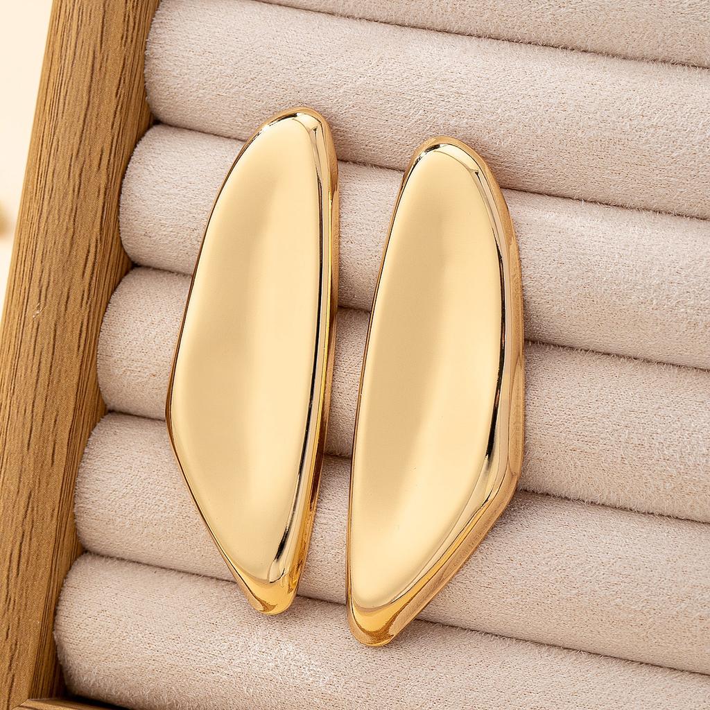 Women's Earrings, Smooth Surface Irregular Geometric Fashion Earrings, Suitable for Daily Wear and Vacation Wear