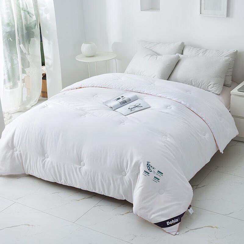 Dohia All-Season Soybean Fiber Quilt