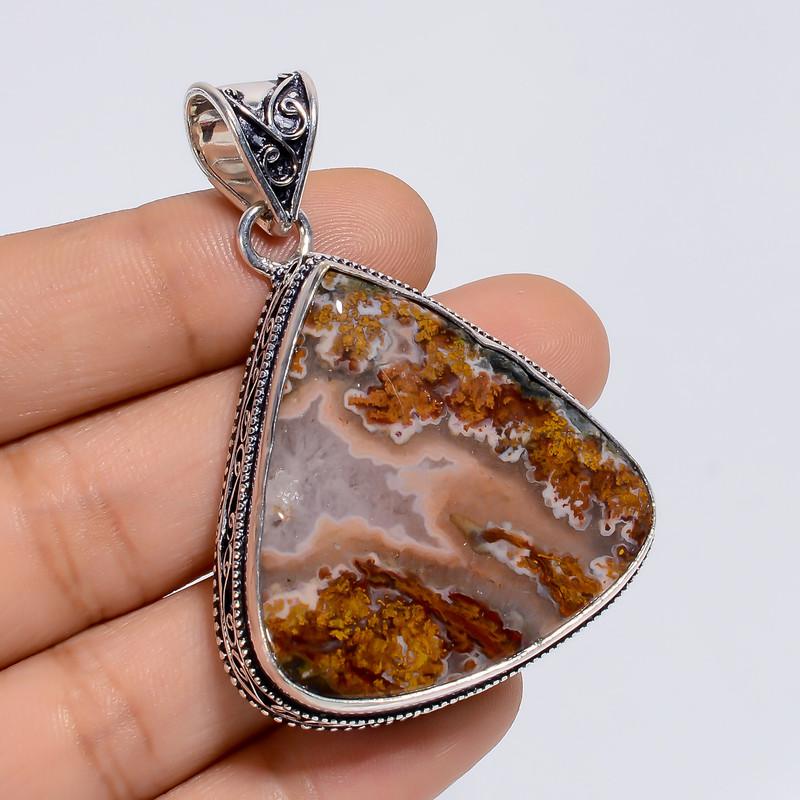 

Gold-Plated Infinity Pendant for Wife with Adjustable Fit and Timeless Appeal 7-8