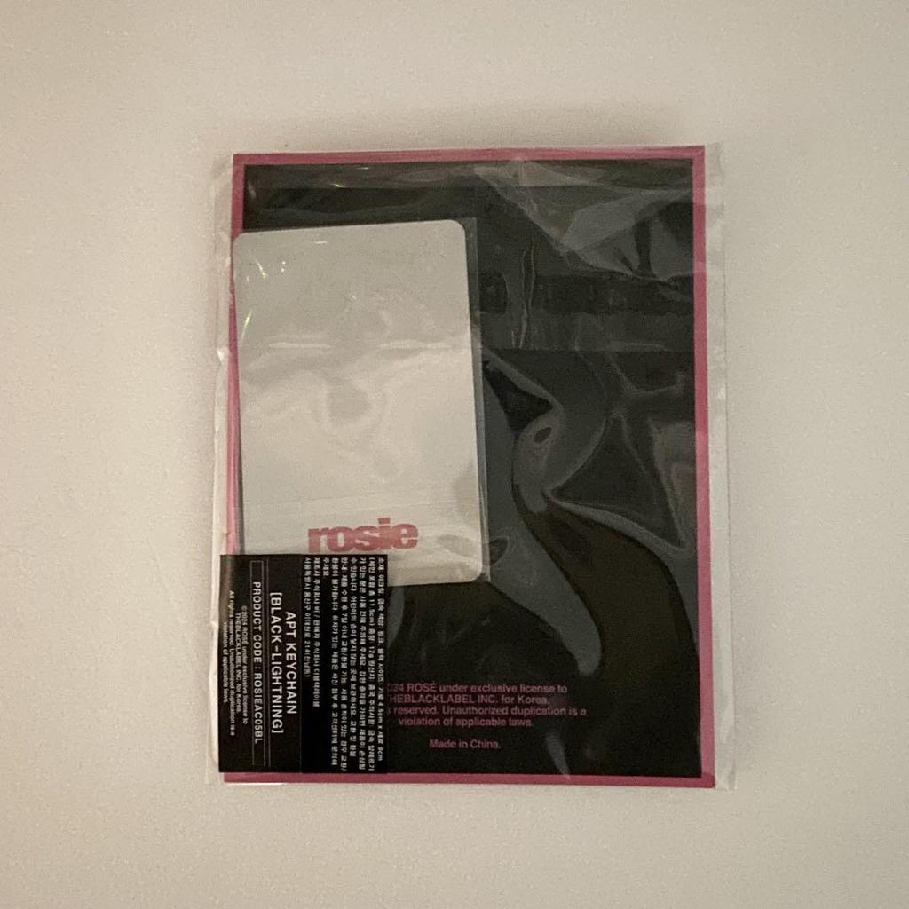 [USED] ROSIE APT Keyring BLACKPINK Seoul Black