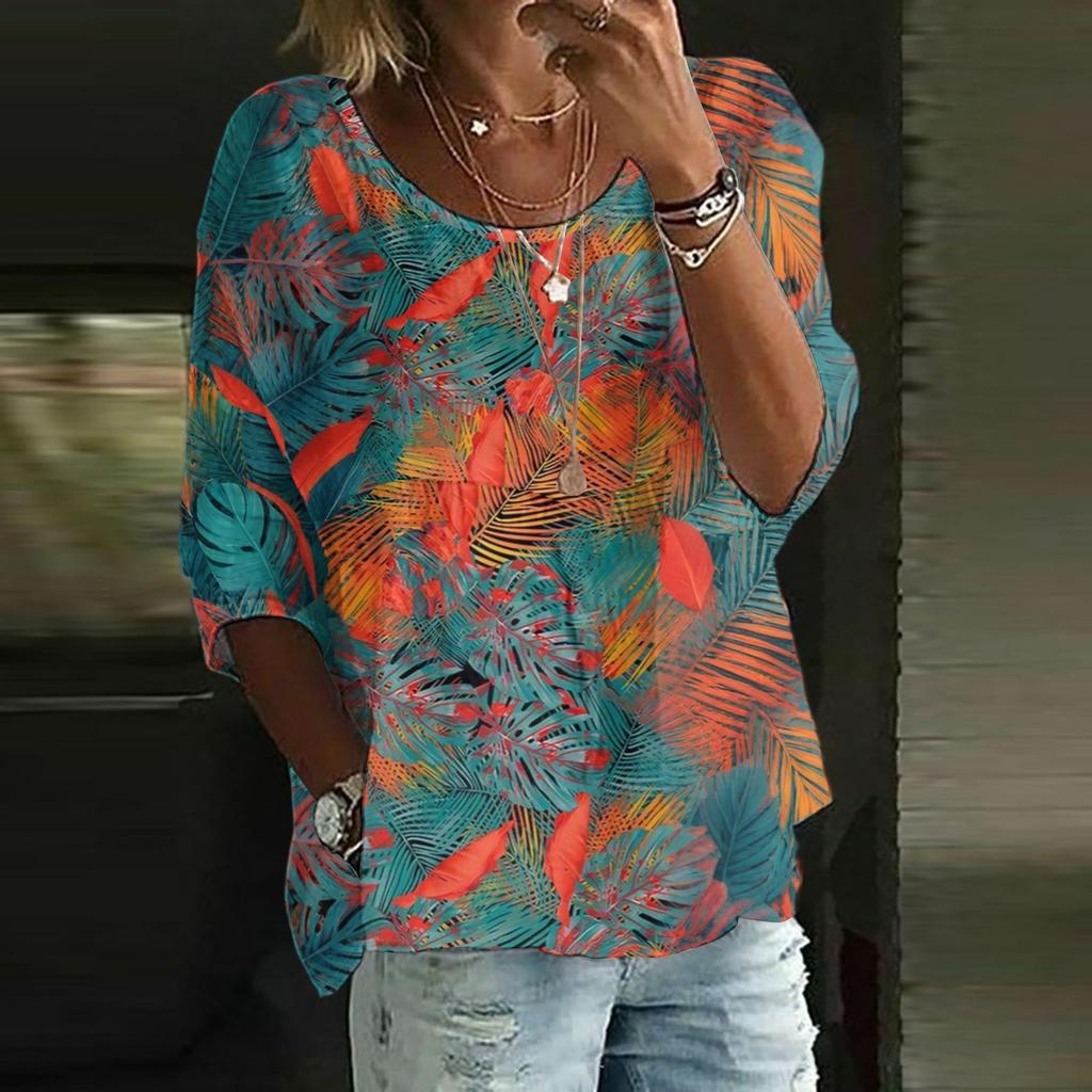 Women's Casual Fashion Three-quarter Sleeve Loose Round Neck Floral Print Top