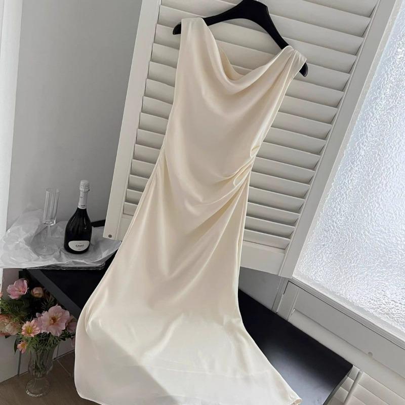 Women's Satin Maxi Dress Beige One Shoulder Ruched Slim Fit Evening Party Gown