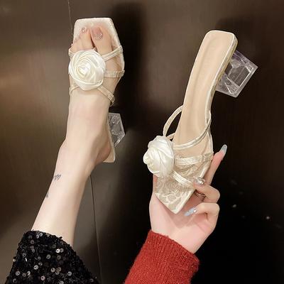 Γυναικεία παπούτσια – Πέδιλα και πλατφόρμες