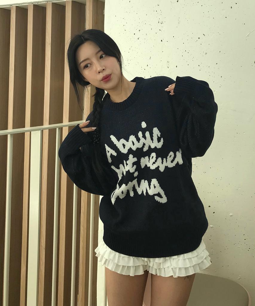 BLOND9 Slogan Round Knit Sweater_Navy (Type B)