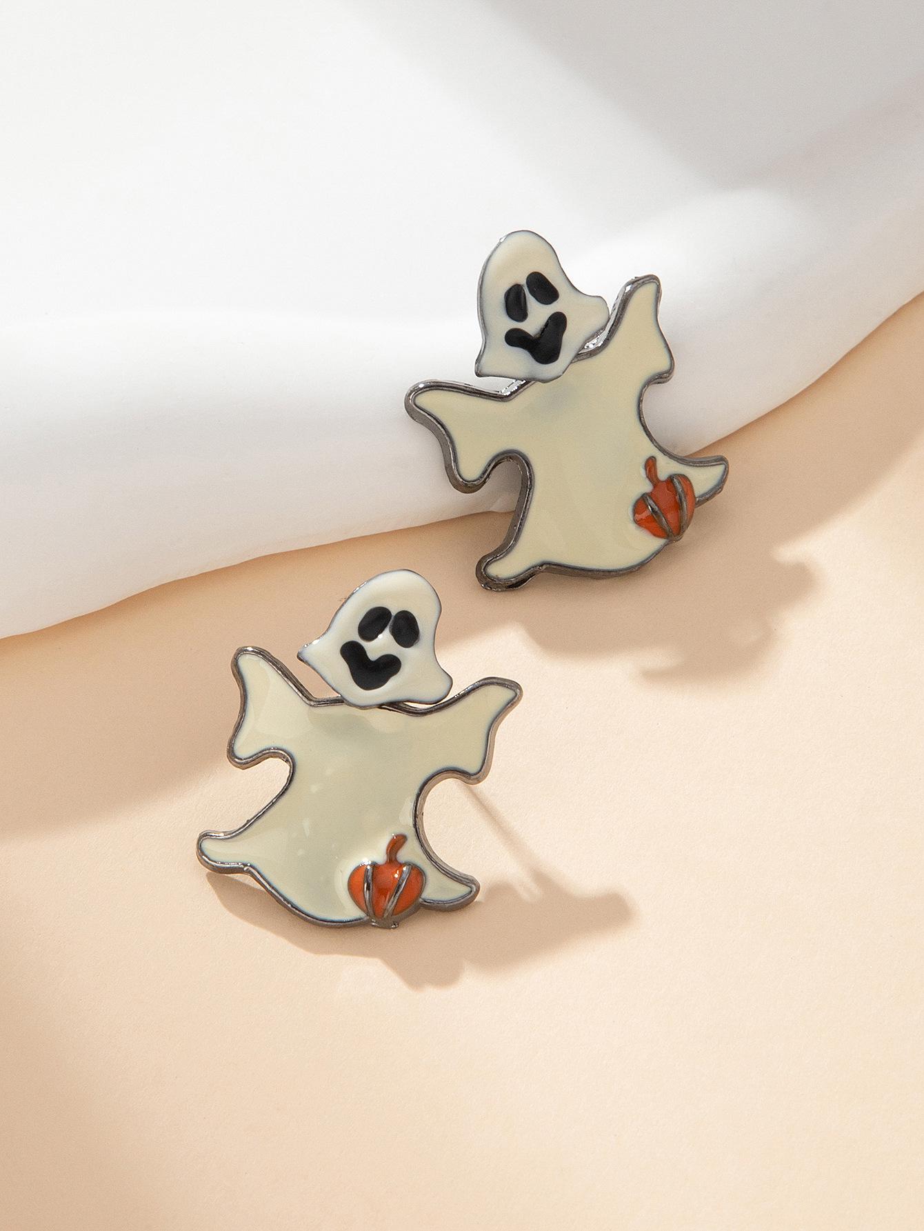 European & American Gothic Horror Halloween Ghost Enamel Stud Earrings for Women белый