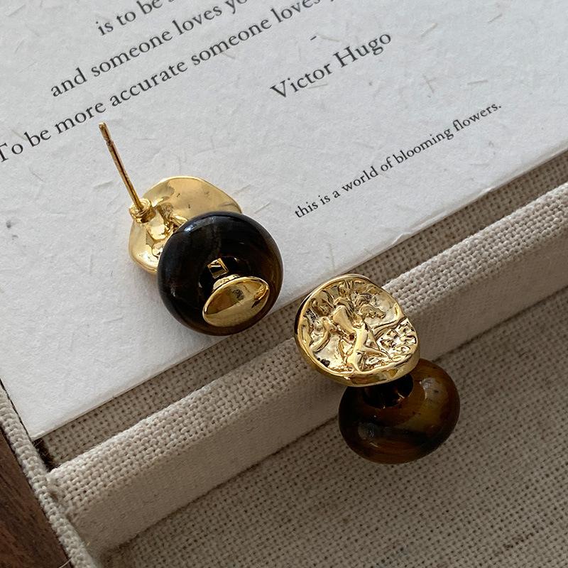 Irregular Ball Pleated Stud Earrings Women'S Year Fashion Retro Niche Versatile Maillard Style Tiger'S Eye Earrings
