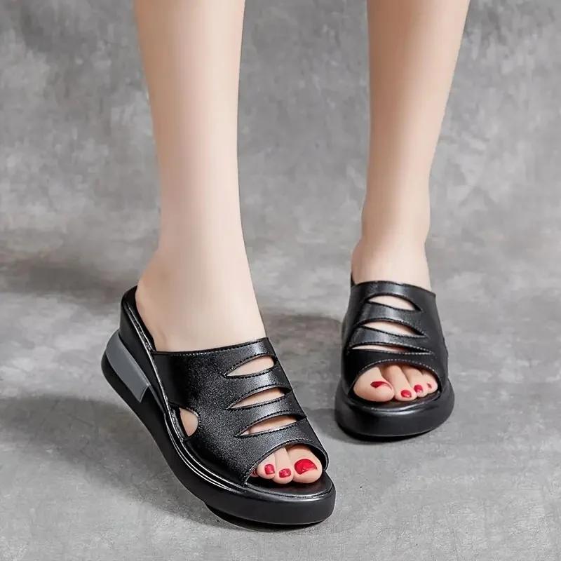 Fashion Thick Heeled Summer Slippers, Lightweight and Comfortable Sandals, Sloping Heels, Fashionable Perforated Women's Shoes