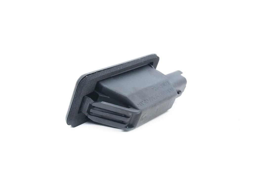 License Plate Light Plm0141082 E933