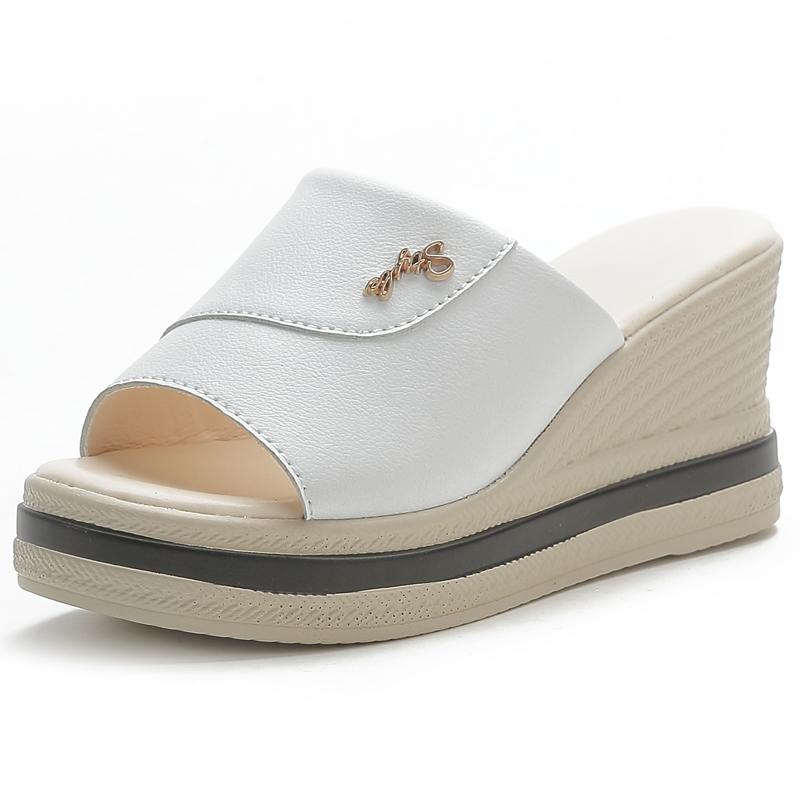 Trendy 7CM Heel Leather Women Casual Slipper Summer Outdoor Ladies Wedges Slipper Open Toe Women Slipper With Metal Decoration