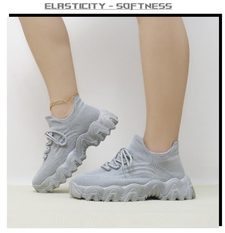 Breathable Fly-Knit Lace-Up Casual Men's Outdoor Sneakers with Thick Soles