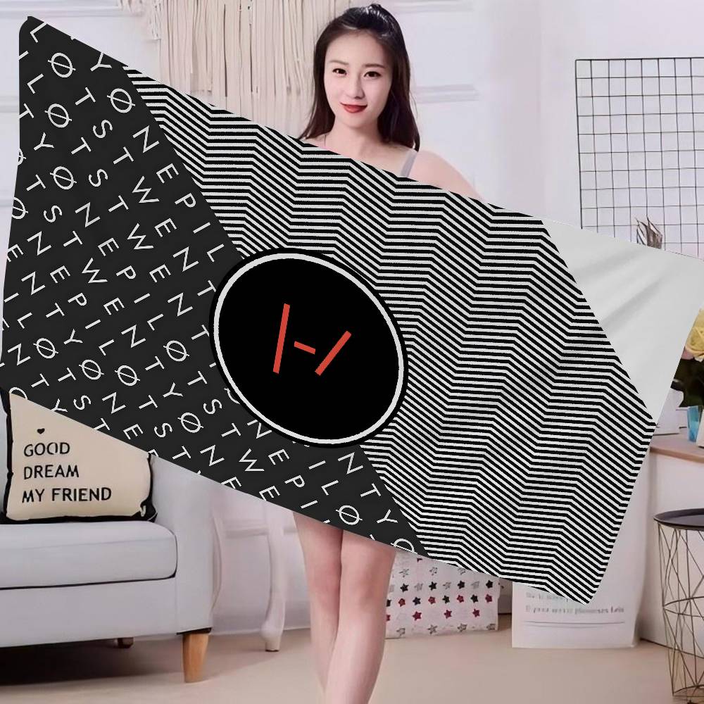 Popular T-Twenty One Pilot Band Big Microfiber Beach Towels Quick Dry Towel Sand Beach Towels Pool Towel for Travel Swim Pool