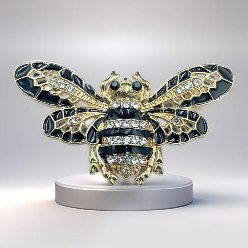 Fashionable Bees Shaped Enamel Pin Alloy Scarf Clip With Rhinestones Accessory for Formal Event and Daily Wear