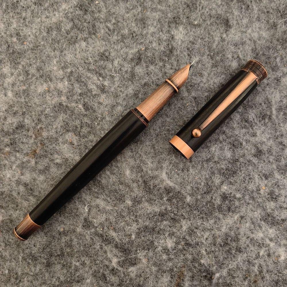 Retro Simple Writing Ink Pens Wood Handle Signature Pens Wooden Fountain Pen Stationery