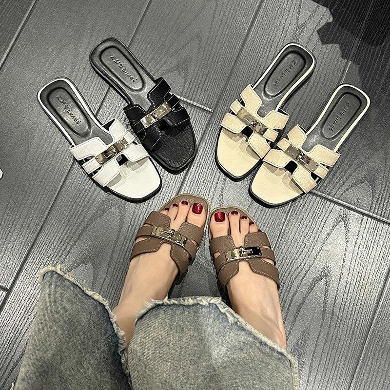 2025 summer new wear drag net red fashion versatile shoes one word explosion beach with cool flat bottom slippers women