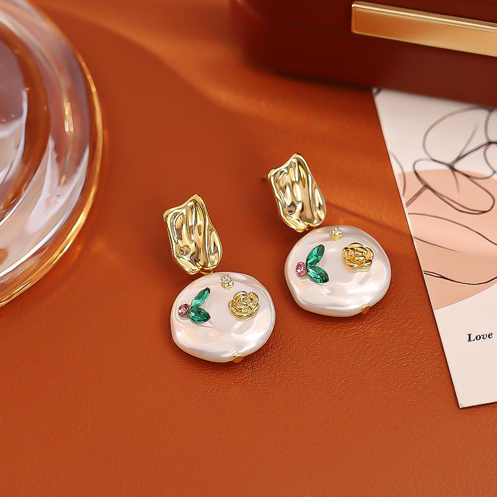 earrings, high-end fashion, simple and elegant, goddess-like charm, trendy earrings