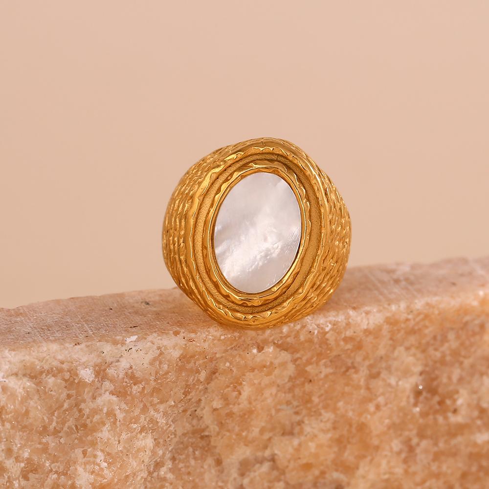 MamacitaSlay Vintage Oval Natural White Shell Layered 316L Stainless Steel Ring Woman 18K Gold Plated Jewelry Finger Decoration