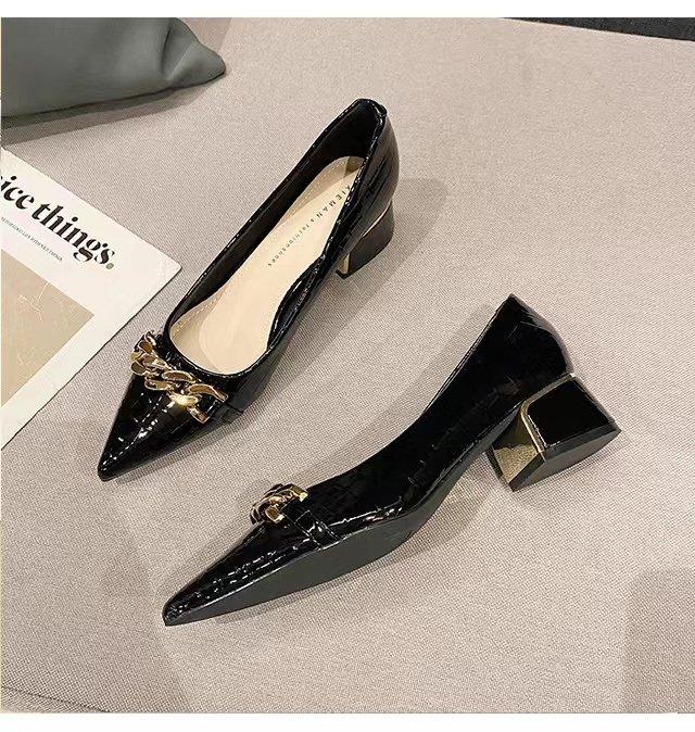 

Остроносые туфли на высоком толстом каблуке, женские весенние новые лакированные туфли-лодочки черного цвета на низком каблуке 40 чёрный