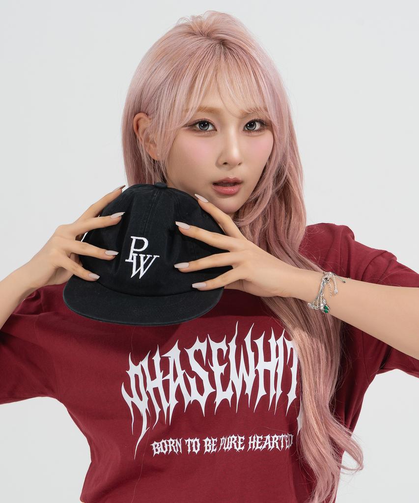 Peijeuhwaiteu Pw Logo Washed Flat Visor Cap (Black)