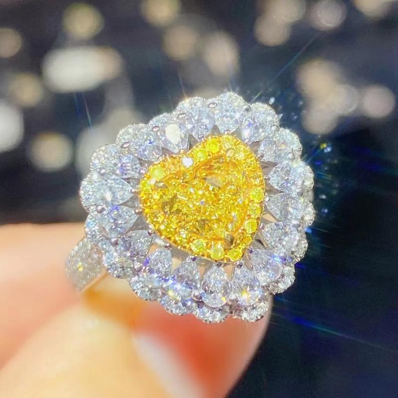 BELLA BOX Neuer Imitations-Naturtopas Voller Diamantliebe Offener Ring Frau