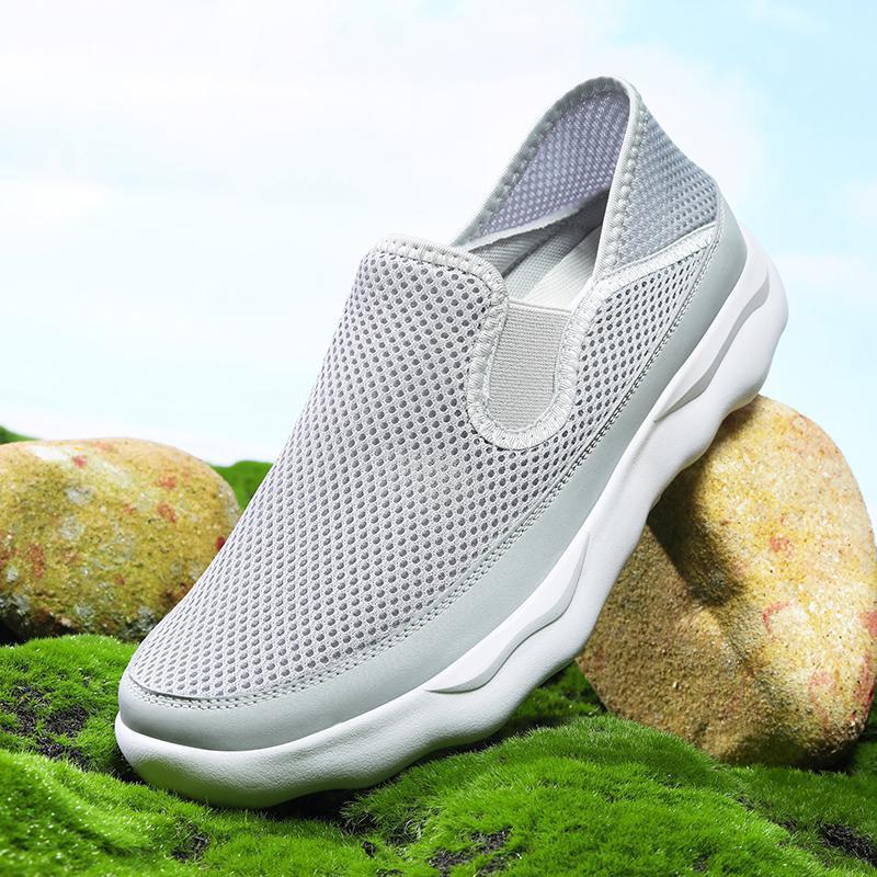 

Socks and shoes men s low-top breathable fly-woven shoes fashion trendy shoes street matching European shoes Douyin Kuaishou 48
