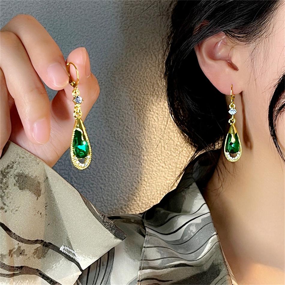 Grüne Farbe Zirkon Kristall Lange Quaste Wassertropfen Ohrringe für Frauen Temperament Koreanischen Schmuck Pendientes Boucle d'oreille
