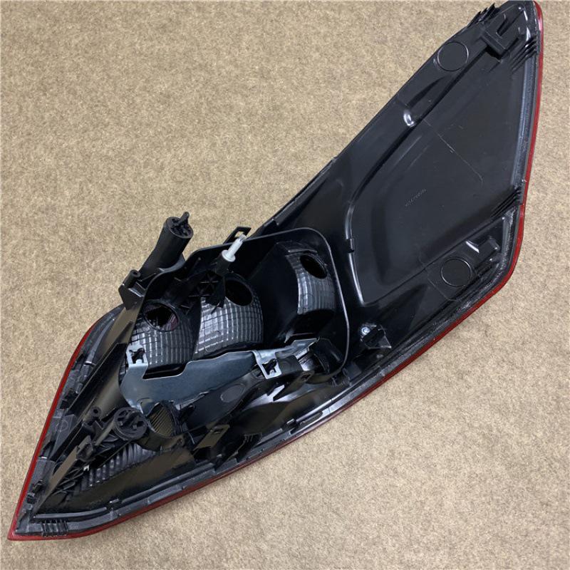 

Совместим с 17 моделями: Задний фонарь в сборе для Dongfeng New Peugeot 301. Premium, co-driver s right side