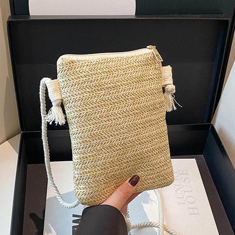 

Straw shoulder messenger bag 2025 new women s woven bag fashion solid color small square bag vertical mobile phone bag wholesale бежевый