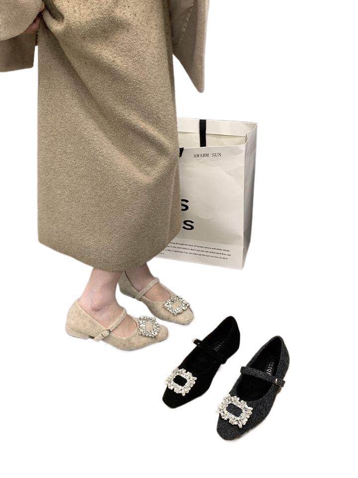 French square head rhinestone Mary Jane shoes winter new fashion niche Jue Jue Zi one word with velvet low heel shoes