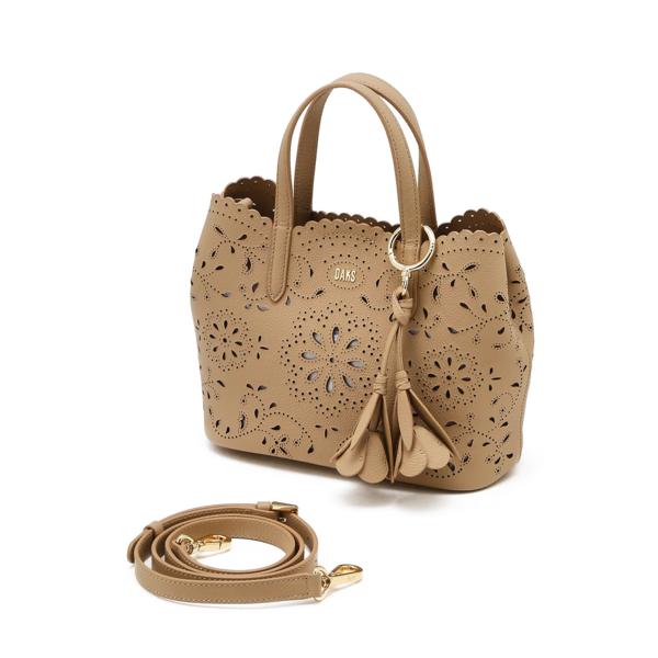 DakS Beige Cowhide Flower Punching Tote Bag S Dcba6e575i2