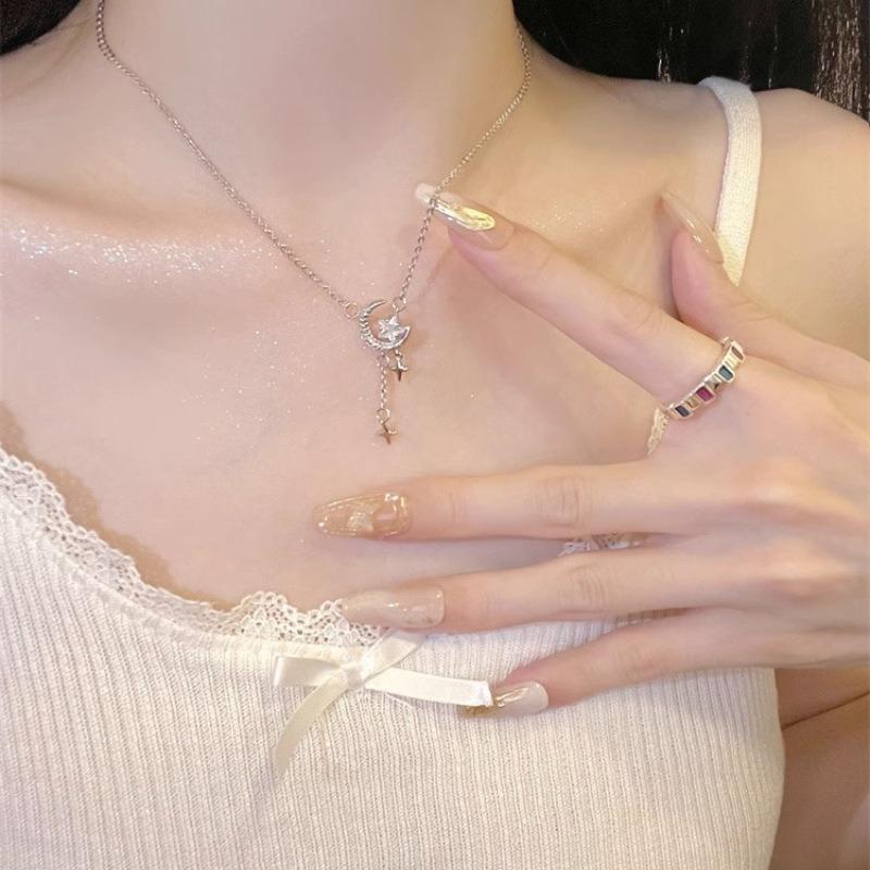 Women Fashion Delicate Star Moon Tassel Pendant Clavicle Necklace