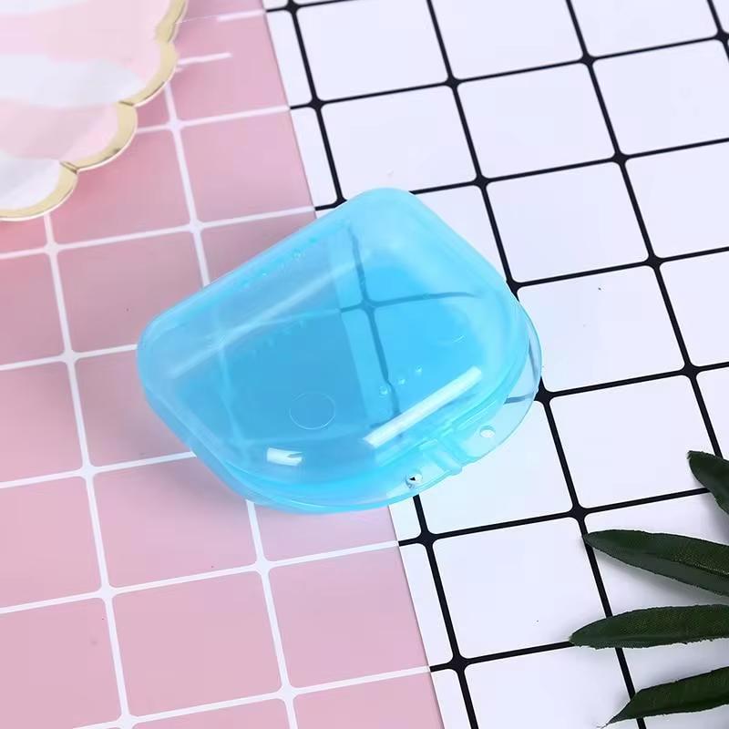 

30Pcs Retainer Case Mouth Guard Case Orthodontic Denture Storage Container Carabiner Hook Air Dental Teeth Retainer Box