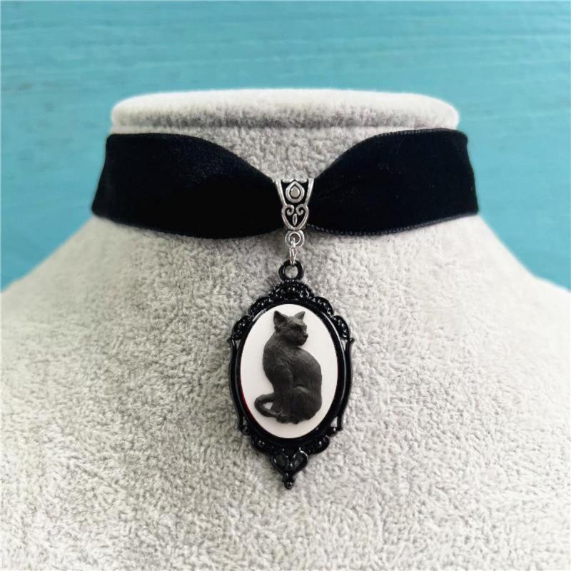 Gothic Black Cat Cameo Pendant Velvet Necklace
