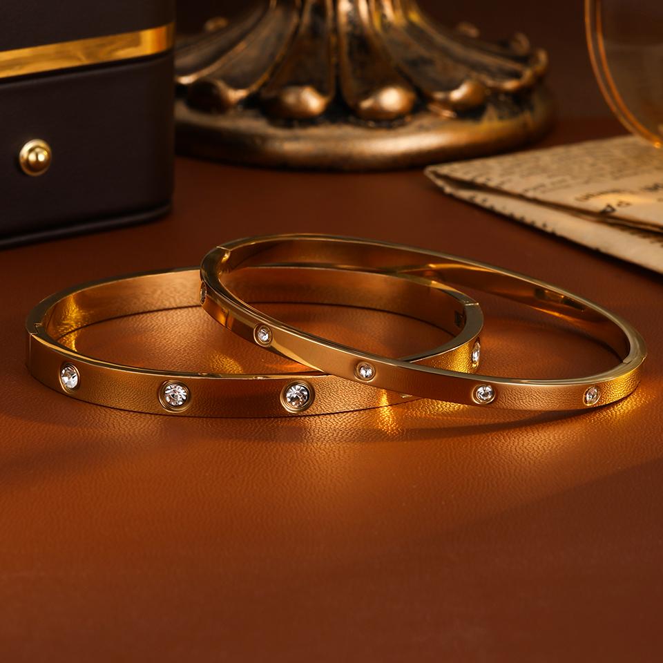 Classical Luxury Diamond-inlaid 18k Gold Stainless Steel Bracelets Suitable For Summer Travel And Fashionable Zircon